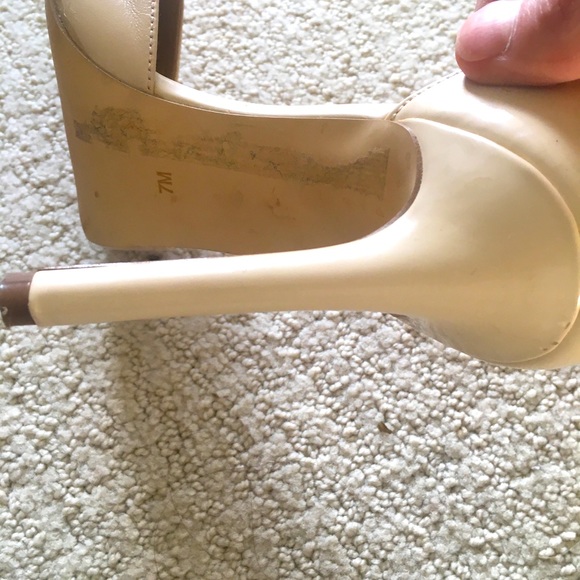 GUESS Gwabaih2-A Light Natural Color 4” Heels - Picture 8 of 9